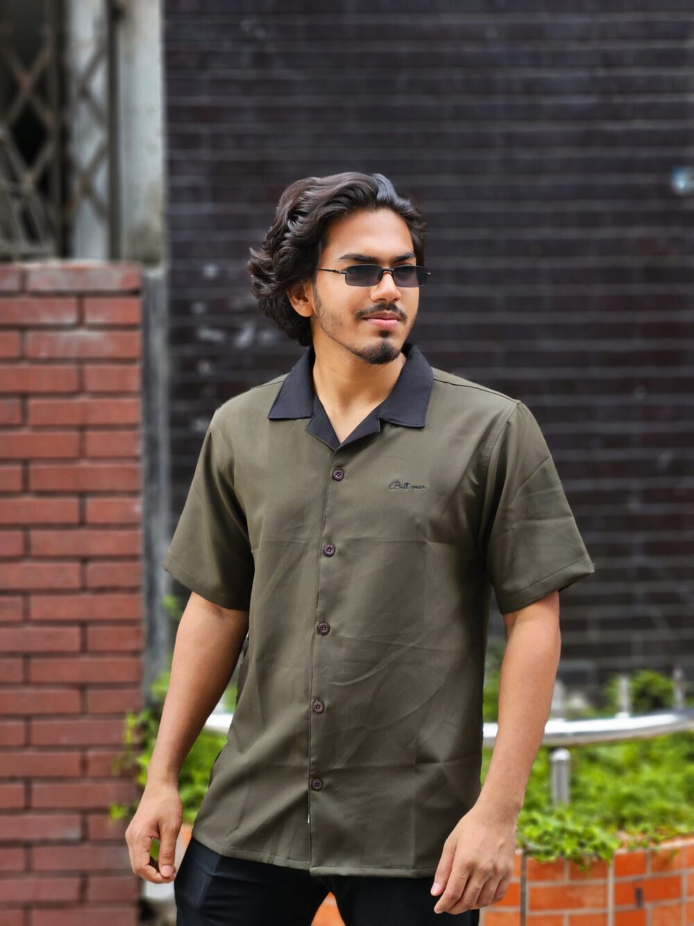 𝐂𝐡𝐢𝐧𝐚 Contrast collar- Olive Colour - Image 1