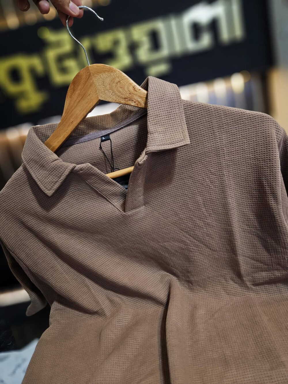 Old Money Polo t-shirt Colour (Brown) - Image 2